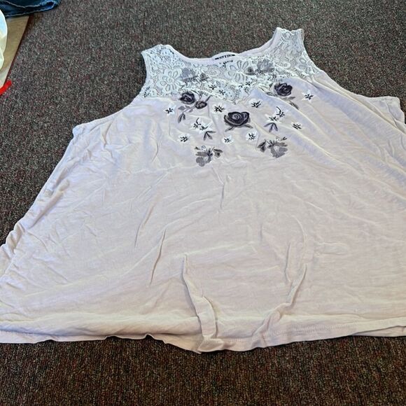 Torrid size 3 floral tank top - Picture 4 of 7
